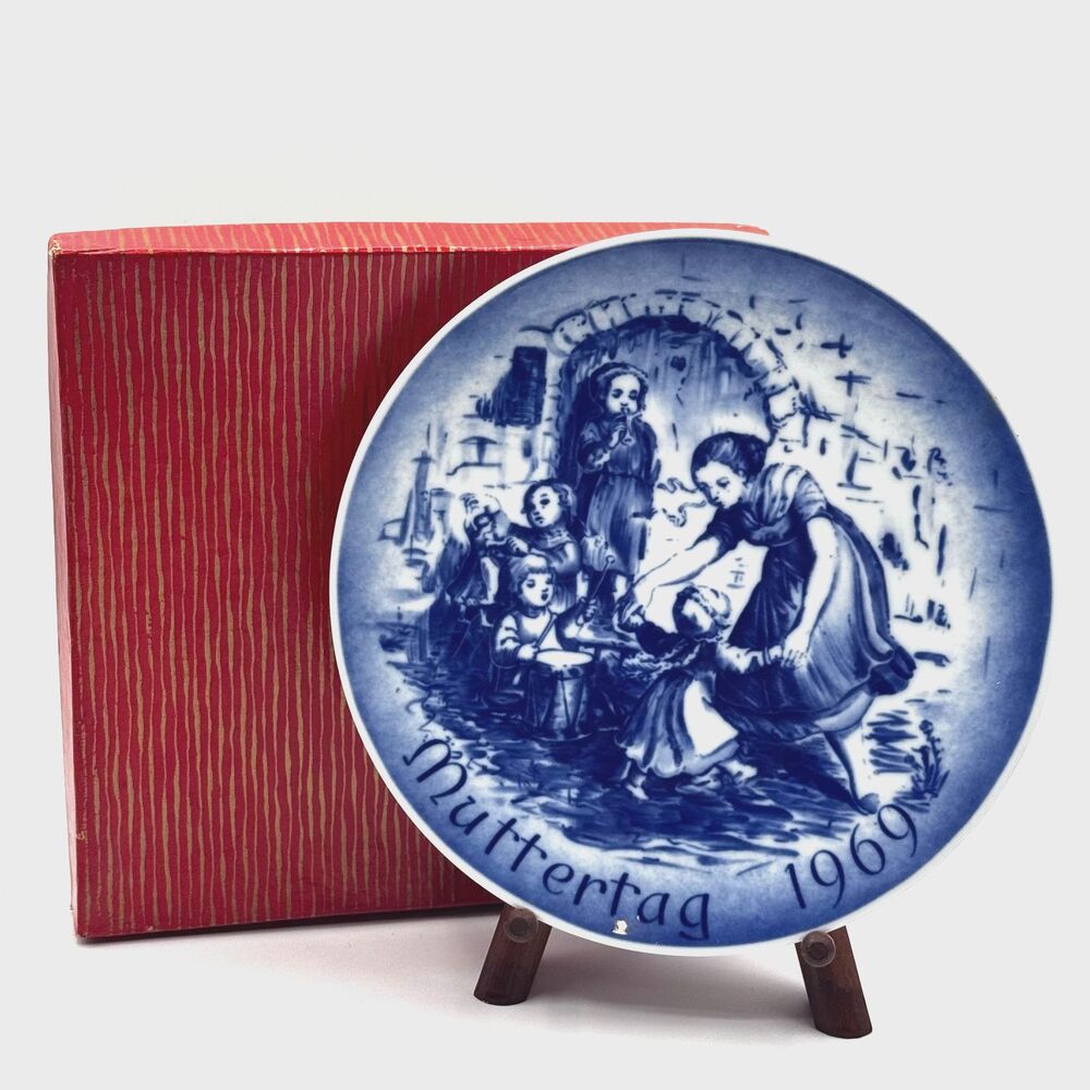 Bareuther 1969 Muttertag Mother's Day Plate Bavaria Germany Blue 8" Richter